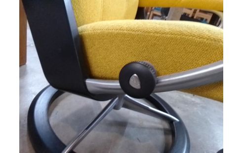 FAUTEUIL STRESSLESS EN TISSUS AVEC REPOSE PIED