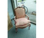 FAUTEUIL STYLE LOUIS XV LA PAIRE