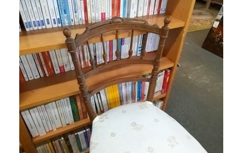 CHAISE BOIS ASSISE BLANCHE