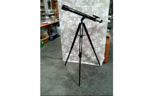 REFRAKTOR-TELESKOP <BESSER OPTIK> U. ZUB.