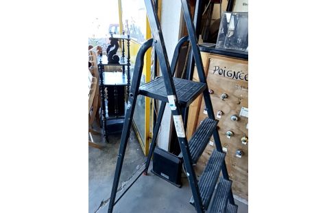 ESCABEAU GRIS ANTHRACITE