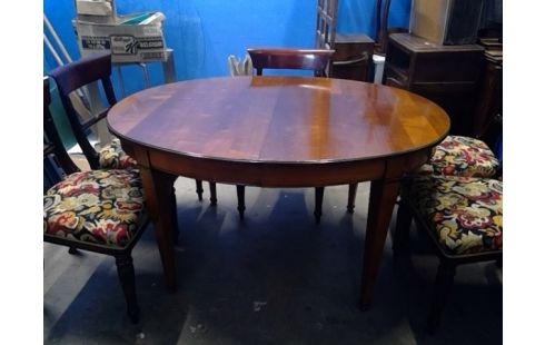 TAFEL OVAAL KERSELAAR GEEN MIDDENSTUK