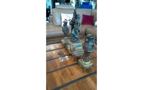 GARNITURE DE CHEMINEE  EN L'ETAT DEBUT 1900