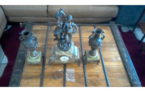 GARNITURE DE CHEMINEE  EN L'ETAT DEBUT 1900