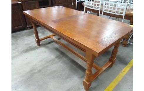 TABLE IMITATION CHENE