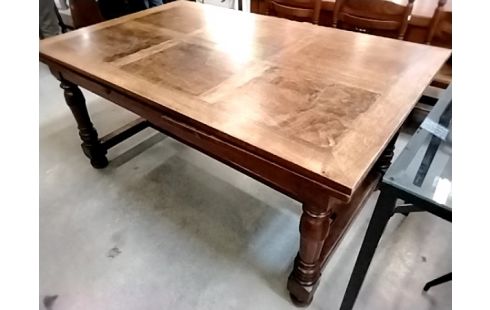 TABLE ALLONGES INTÉGRÉES