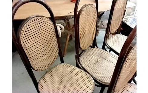 LOT DE 5 CHAISES THONET BOIS COURBÉ ACCRSV A RESTAURER