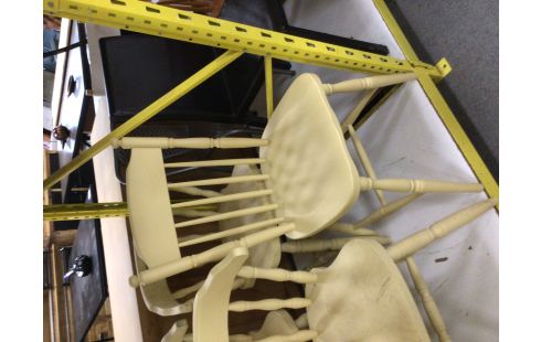 2 CHAISES PEINT BEIGE