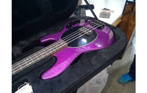 BASGITAAR STERLING R34 PAARS