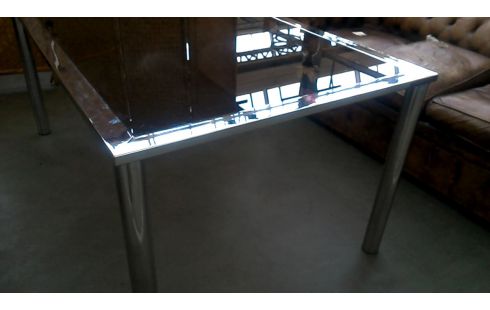 ESSTISCH IM VINTAGE-STIL CHROM GETÖNT EIS