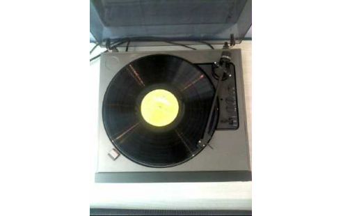 PLATTENSPIELER Z.Ü. ITT HIFI9610 <HYPERION>