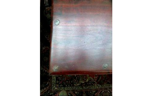 TISCH VOLLHOLZ MIT METALLBESCHLÄGEN