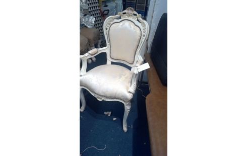 FAUTEUIL DE STYLE TISSU CLAIR