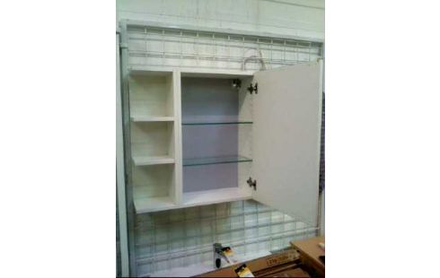ARMOIRE DE TOILETTE