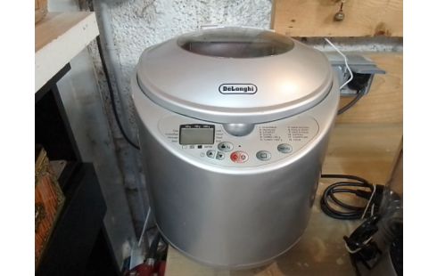 MACHINE A PAIN DELONGHI