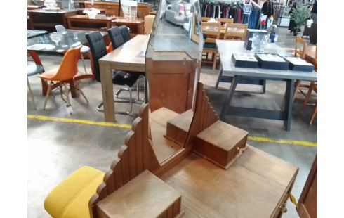 COIFFEUSE BUREAU ANCIENNE