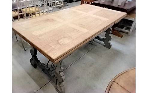 TABLE VIGNERONE