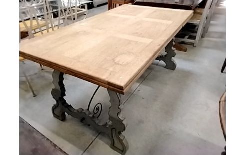 TABLE VIGNERONE