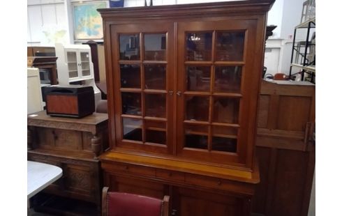 VITRINEKAST HOUT 4D ,2STUKKEN