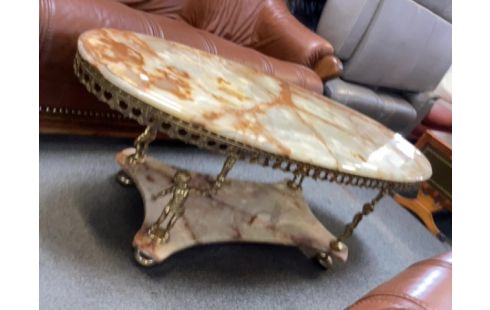 TABLE BASSE ONYX ET LAITON