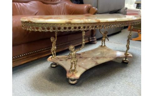 TABLE BASSE ONYX ET LAITON