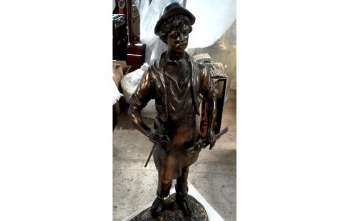 ESTATUA MÁRMOL
