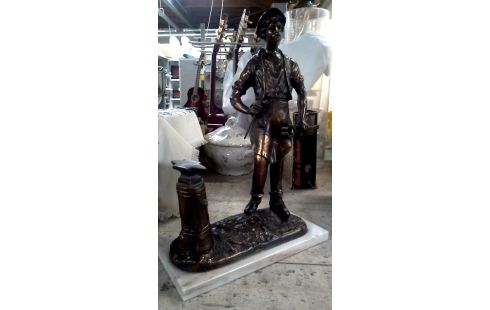 ESTATUA MÁRMOL