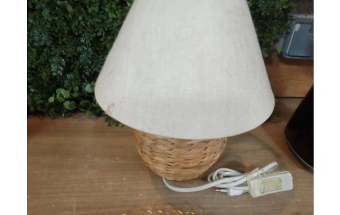 LAMPE DE CHEVET