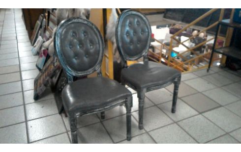 CHAISES GRISES LA  PAIRE