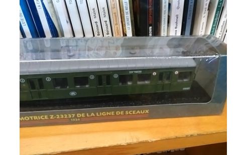 TRAIN AUTOMOTRICE Z 23237 LIGNE DE SCEAUX