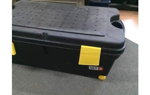 CAISSE PLASTIQUE NOIRE