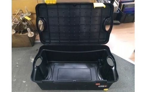 CAISSE PLASTIQUE NOIRE