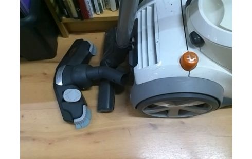 ASPIRATEUR PHILIPS 2000W