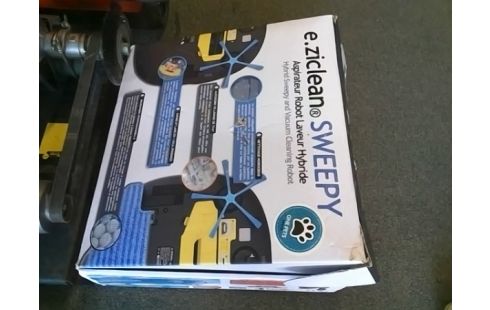 ASPIRATEUR ROBOT E;ZICLEAN SWEET ONE PETS (AVEC BOITE ET TELECOMMANDE)