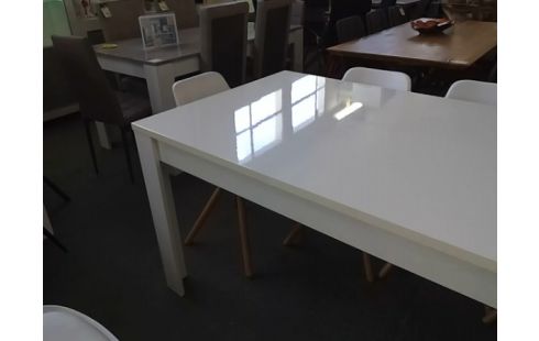 TABLE BLANCHE 100X180 (QLQS TACHES)