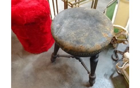 TABOURET DE PIANO ST NAPOLEON III A RESTAURER