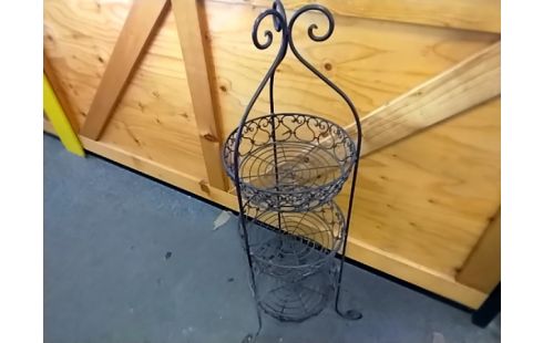 ETAGERE Metal ronde 3 niveaux sur pied