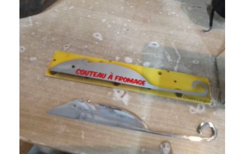 COUTEAU FROMAGE