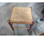 TABOURET EN BOIS