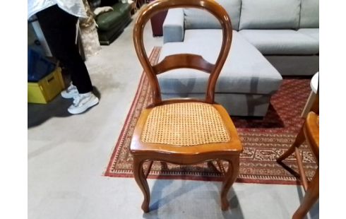 CHAISE CANÉ