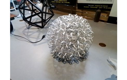 LUMINAIRE BOULE ARGENTÉE