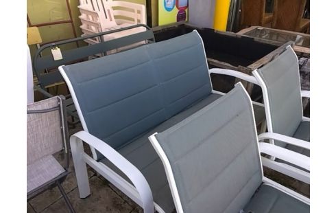 SALON DE JARDIN BANC + 2 FAUTEUILS + TABLE HESPERIDE