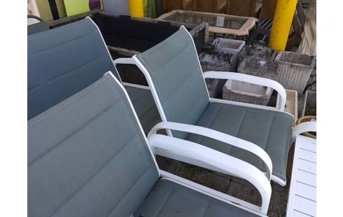 SALON DE JARDIN BANC + 2 FAUTEUILS + TABLE HESPERIDE