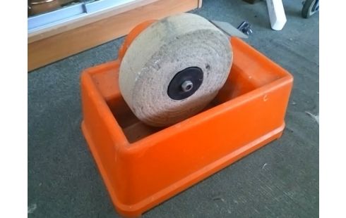 MEULE A EAU ELECTRIQUE