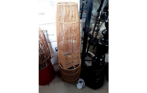LAMPE DECO ROTIN TRESSÉ