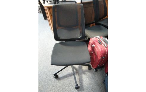 FAUTEUIL DE BUREAU NOIR