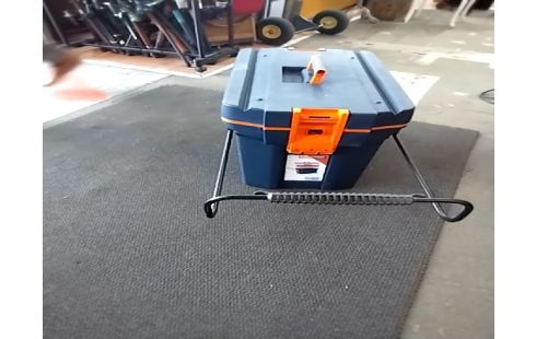 BOITE A OUTILS TRANSPORTABLE DEXTER