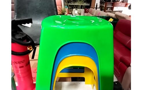 TABOURET PLASTIQUE