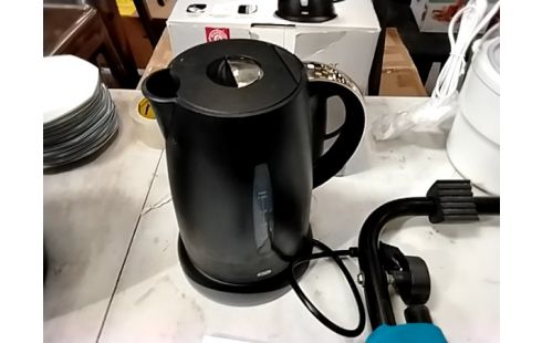 BOUILLOIRE ELECTRIQUE +CARTON