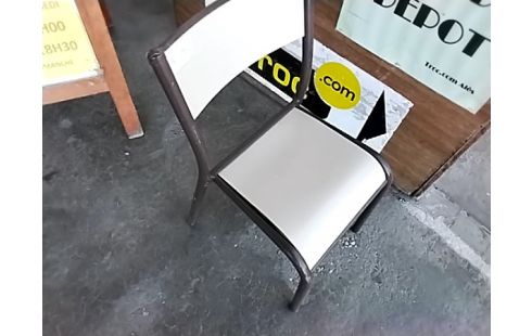 CHAISE D’ECOLE